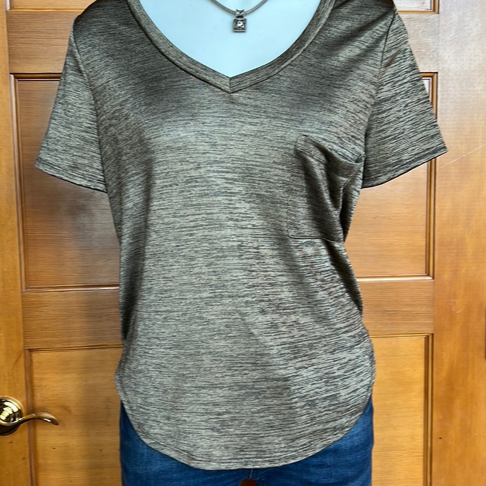Beautiful metallic polyester spandex large T shirt.
